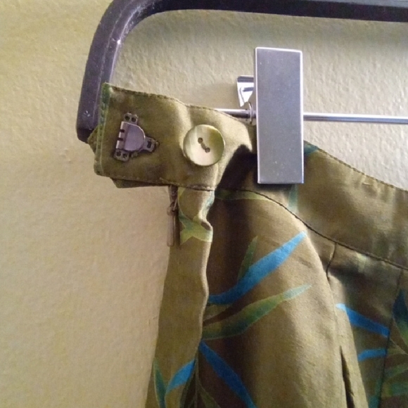 Womans 10 Kate Hill Olive Green Chinos Relaxed Straight-Leg Thin 100% Silk - Picture 5 of 5